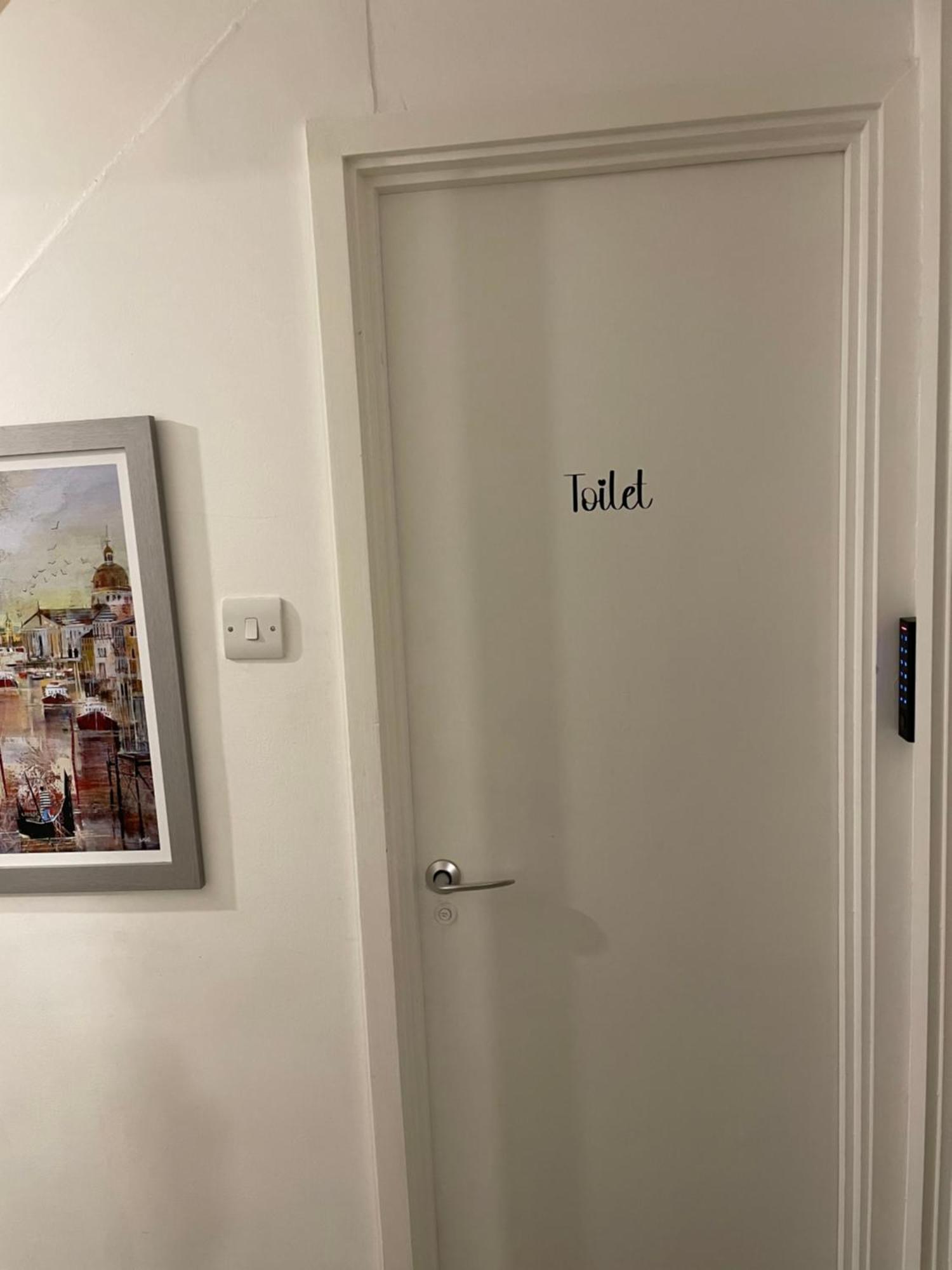 Lovely Double Rooms In Euston & Square In Central Лондон Экстерьер фото